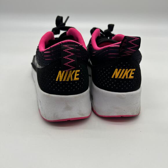 Nike Women's Athletic Shoes Size 6 US Black Pink - Picture 11 of 15